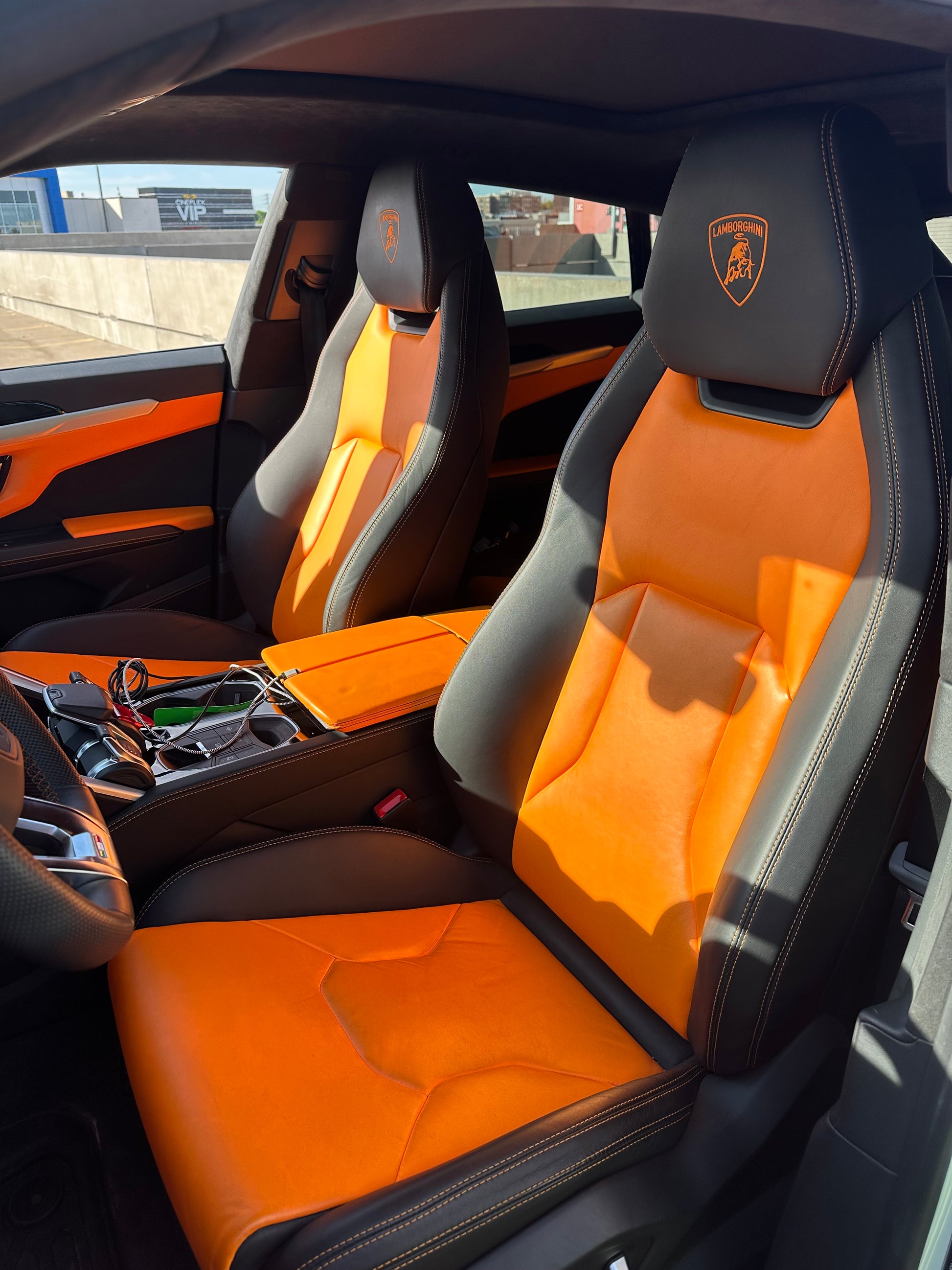 Lamborghini Urus White